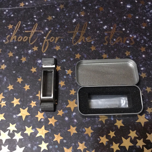 Fitbit Alta Silver Magnetic Mesh Band - Picture 1 of 2